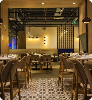 Restaurant & Kafe i mbushur me pajisje nga Shkel e shko